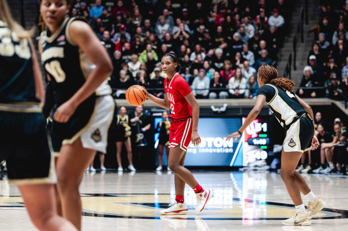Indiana women's basketball senior Chloe Moore-McNeil dribbles the ball during Indiana's game with Purdue Sunday, Dec. 21. inside Mackey Arena. Indiana won 74-68. (Photo: Kal Graybill)
